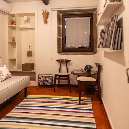 Casa Do Muro Alto