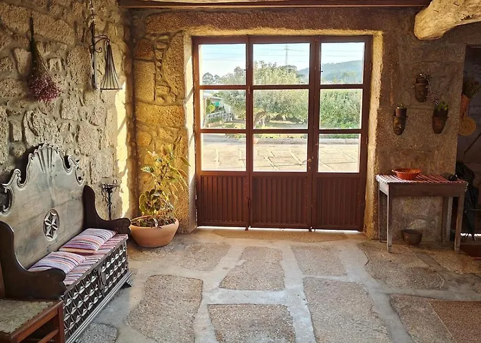 Casa Do Muro Alto Alvelos